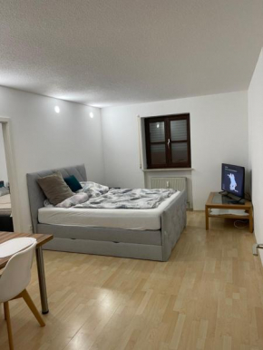 Helle Zwei-Zimmer-Stadt-Wohnung am Bismarkplatz mit Tiefgarage